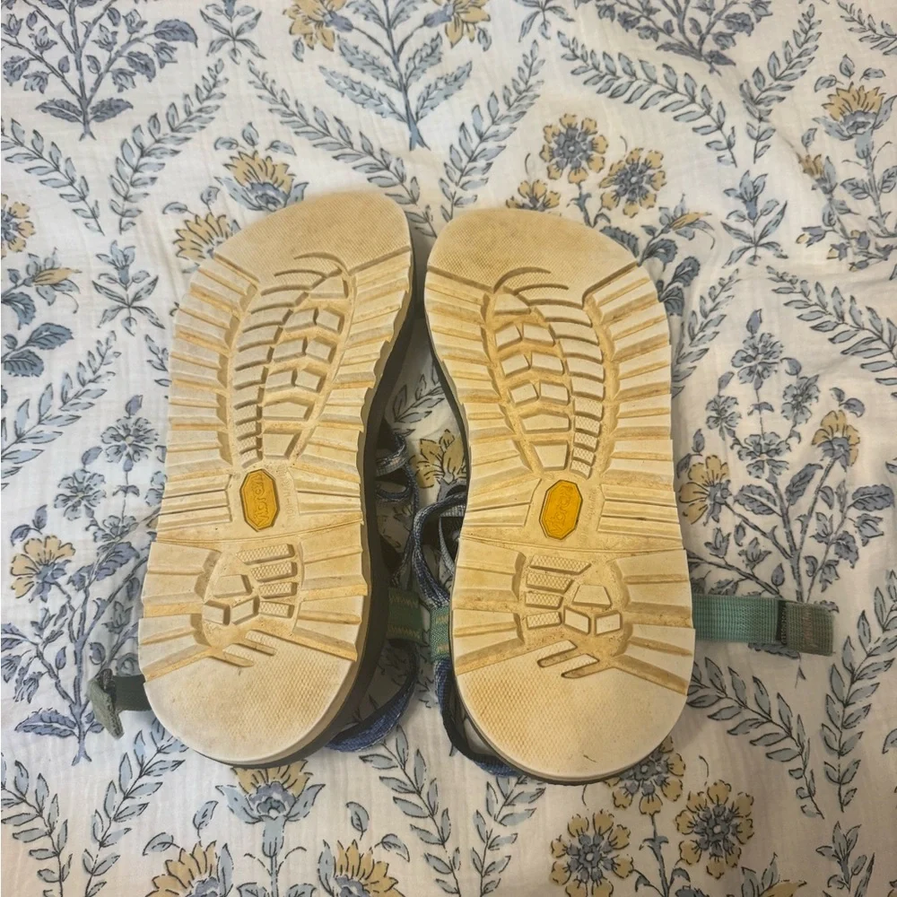 Custom Women's Chacos - Picture 6 of 6